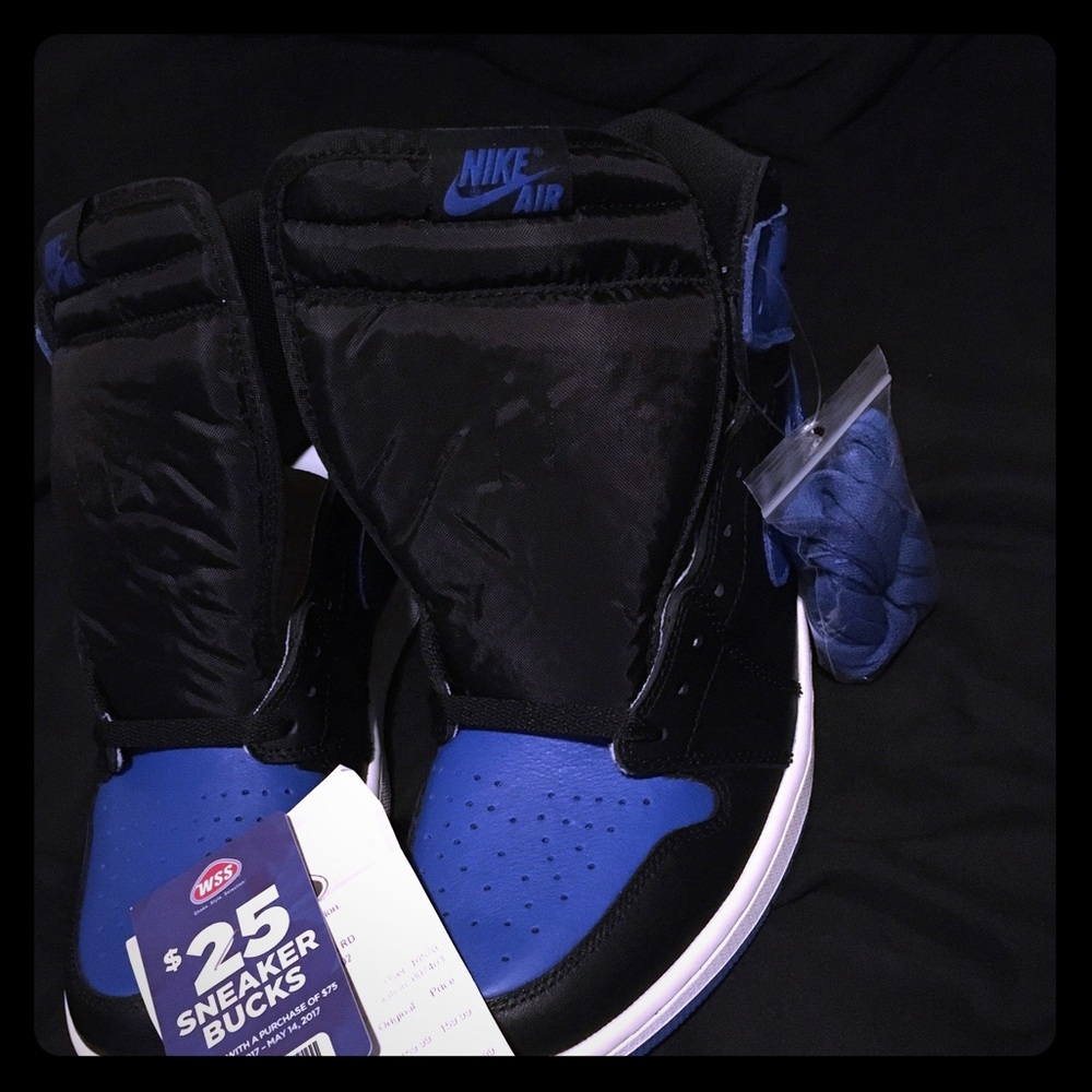 Brand NewRoyal 1s  DS